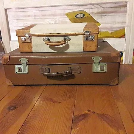 르 보니만퇴르 B&B 샤를루아