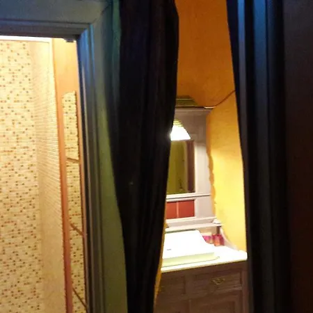 Bed & Breakfast Le Bonimenteur 3*