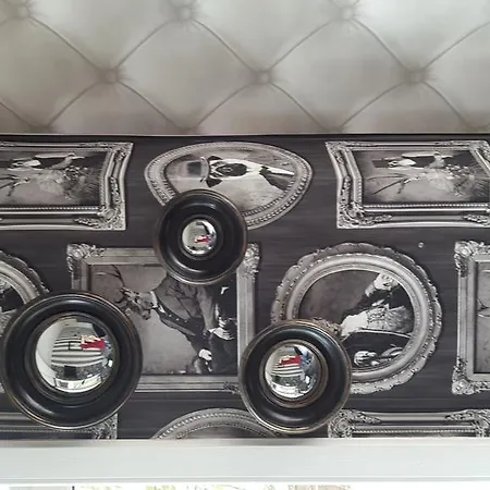 Le Bonimenteur 3* Charleroi