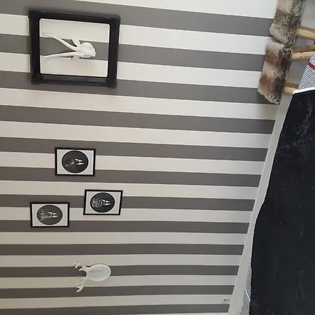 Le Bonimenteur Bed & Breakfast 3*