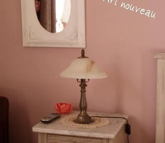 Le Bonimenteur Bed & Breakfast 3*