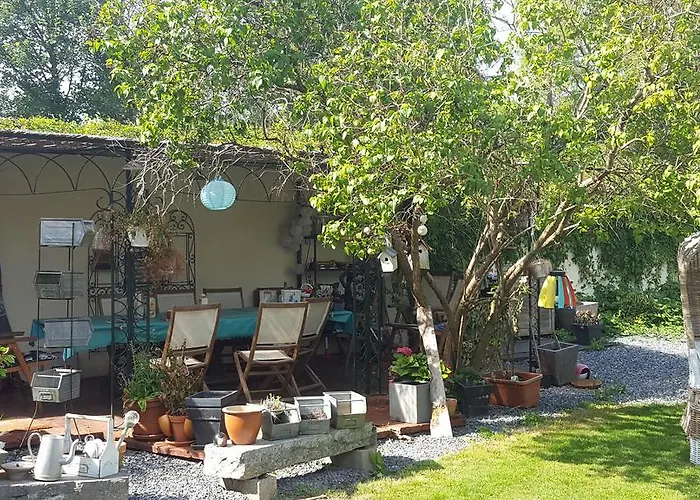 Le Bonimenteur Bed & Breakfast 3*