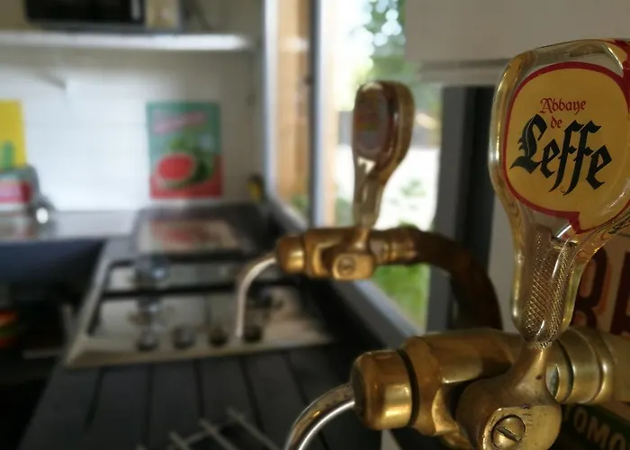 Le Bonimenteur Bed & Breakfast 3*