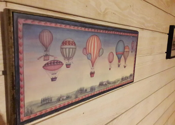 Le Bonimenteur Bed & Breakfast 3*