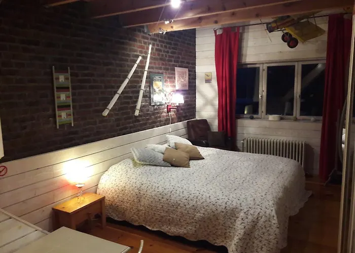 Le Bonimenteur 3* Charleroi